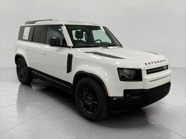 2024 Land Rover Defender 110 P400 X-Dynamic SE