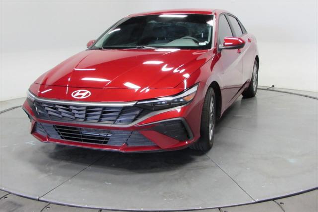 2024 Hyundai Elantra SEL 2024 Hyundai Elantra SEL