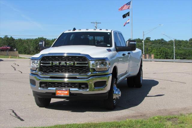 2024 RAM 3500 Tradesman Crew Cab 4x4 8 Box 2024 RAM 3500 Tradesman Crew Cab 4x4 8 Box