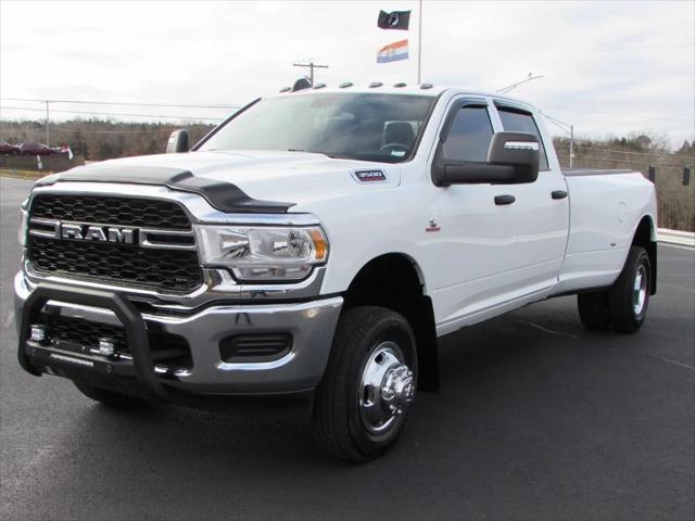 2024 RAM 3500 Tradesman Crew Cab 4x4 8 Box