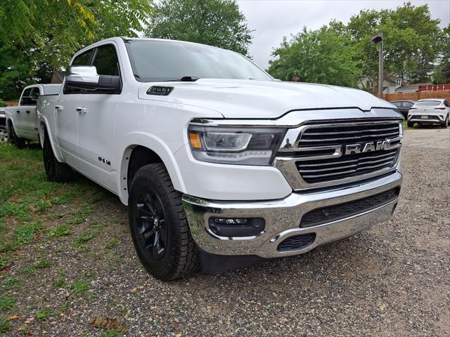 2022 RAM 1500 Laramie Crew Cab 4x4 57 Box