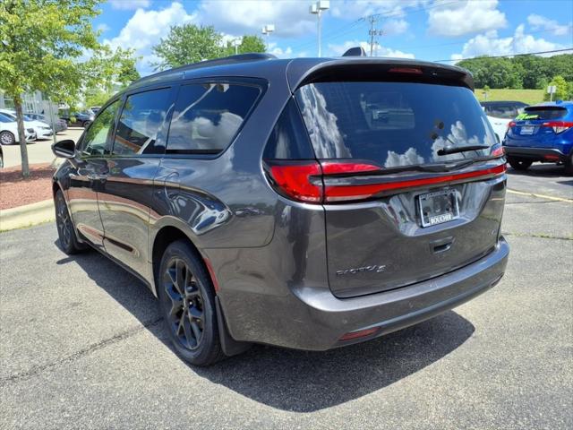 2021 Chrysler Pacifica Touring L AWD