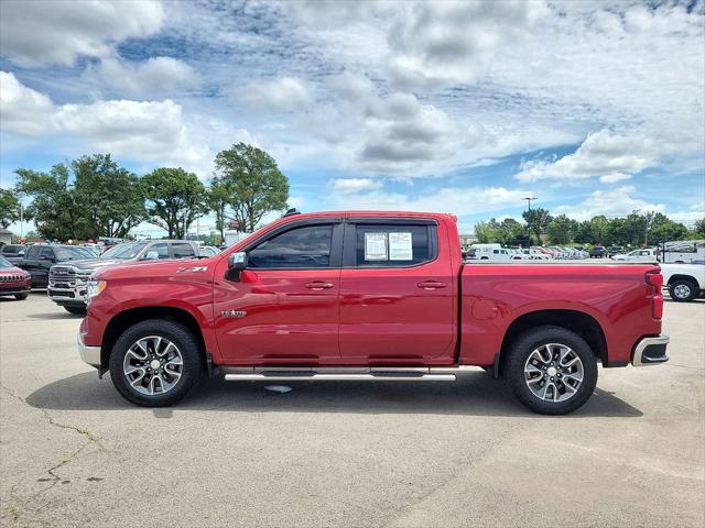 2022 Chevrolet Silverado 1500 4WD Crew Cab Standard Bed LT