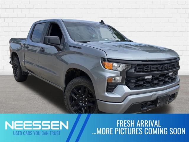 2023 Chevrolet Silverado 1500 2WD Crew Cab Short Bed Custom
