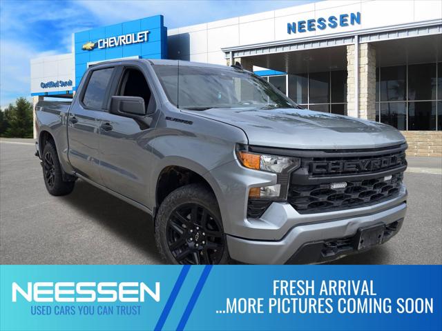 2023 Chevrolet Silverado 1500 2WD Crew Cab Short Bed Custom