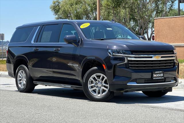 2023 Chevrolet Suburban 4WD LT