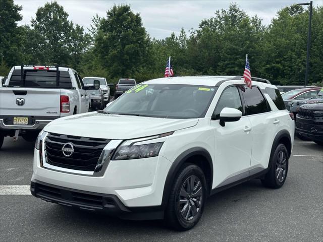 2024 Nissan Pathfinder SV 4WD