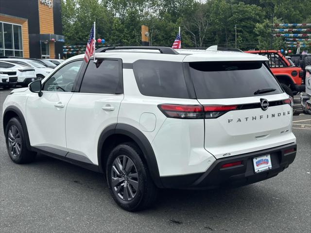 2024 Nissan Pathfinder SV 4WD