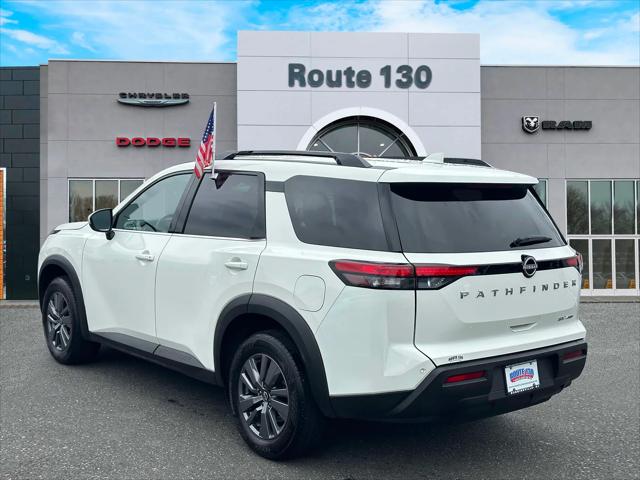 2024 Nissan Pathfinder SV 4WD