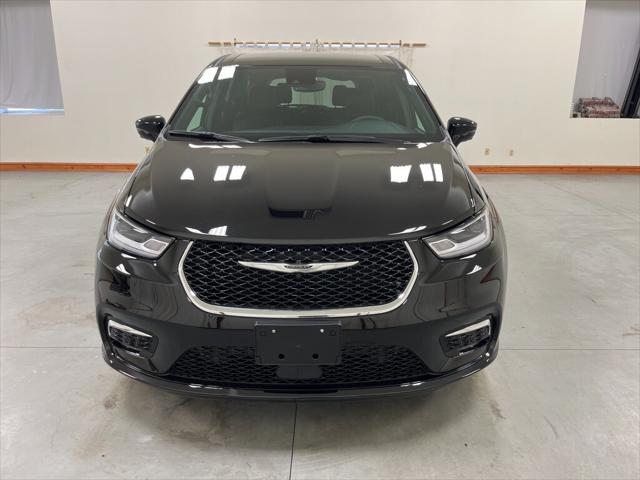 2025 Chrysler Pacifica PACIFICA SELECT