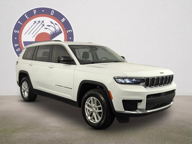 2023 Jeep Grand Cherokee L Laredo 4x4