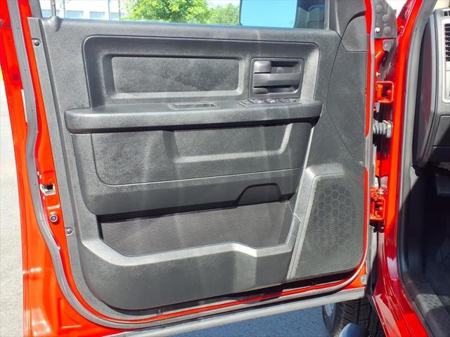 2018 RAM 1500 Express Quad Cab 4x4 64 Box