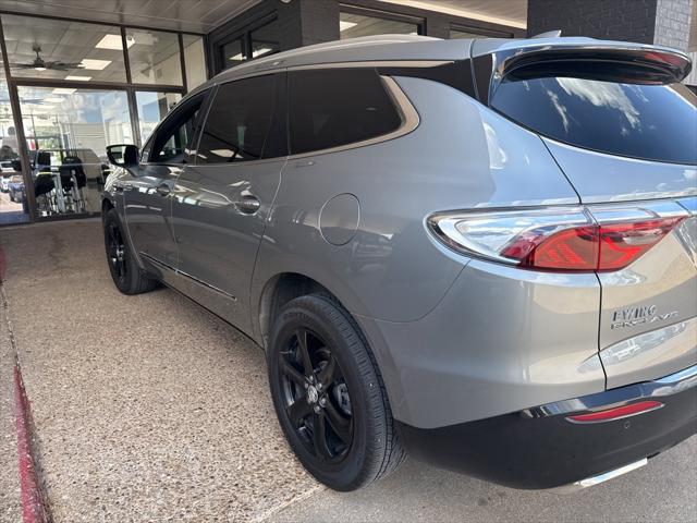 2023 Buick Enclave Essence FWD
