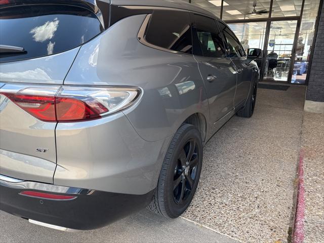 2023 Buick Enclave Essence FWD