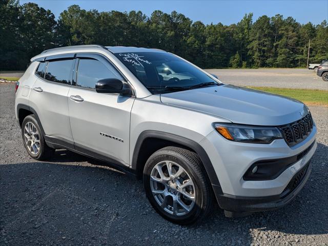 2024 Jeep Compass Latitude Lux FWD