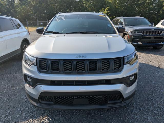 2024 Jeep Compass Latitude Lux FWD
