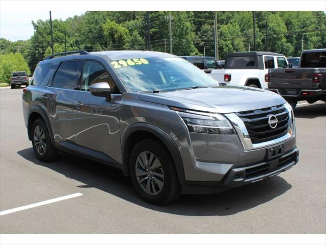 2022 Nissan Pathfinder SV 2WD