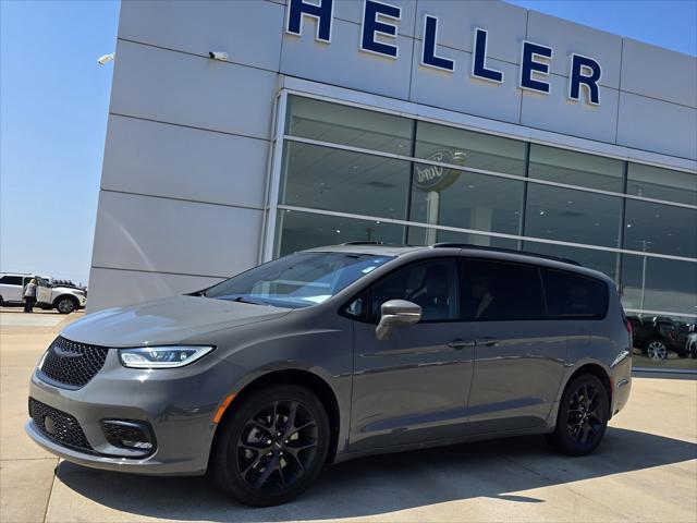 2022 Chrysler Pacifica Touring L AWD