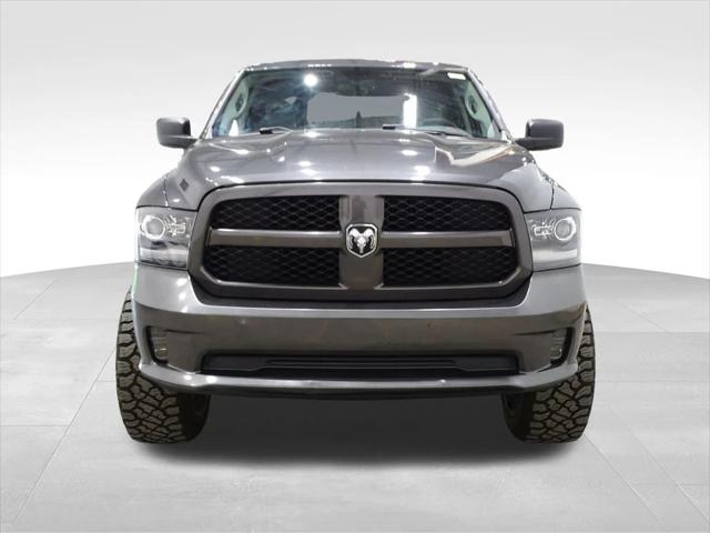 2017 RAM 1500 Express Crew Cab 4x2 57 Box