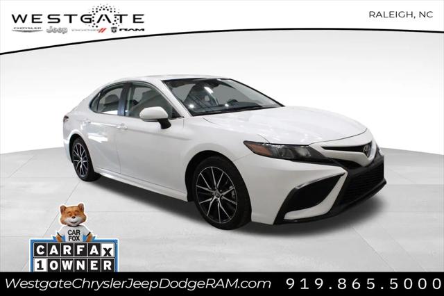 2023 Toyota Camry SE Nightshade Edition