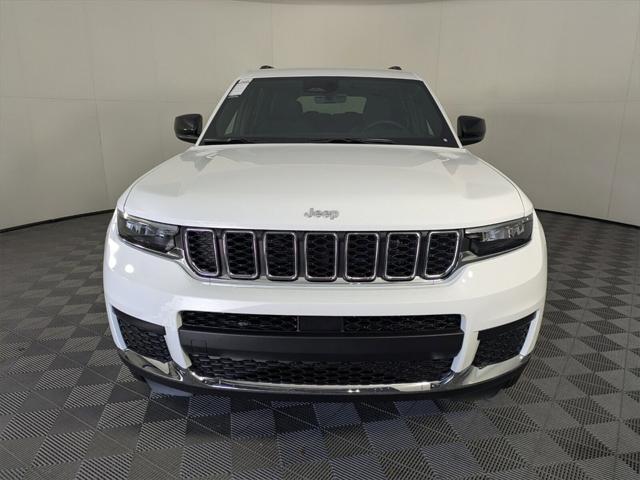 2025 Jeep Grand Cherokee GRAND CHEROKEE L LAREDO 4X4