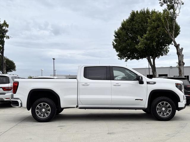 2024 GMC Sierra 1500 4WD Crew Cab Standard Box AT4