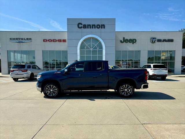 2023 Chevrolet Silverado 1500 4WD Crew Cab Standard Bed LT