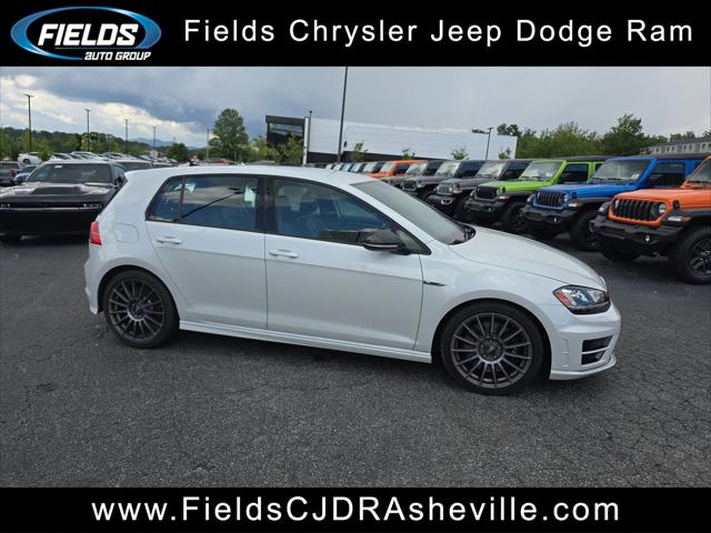 2017 Volkswagen Golf R 4-Door w/DCC & Navigation
