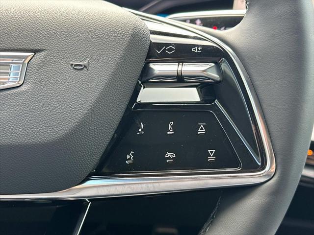 2025 Cadillac iQ Sport 1 AWD