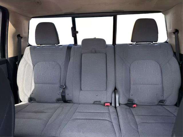 2020 Ram 1500 Big Horn Crew Cab 4x4 5'7" Box