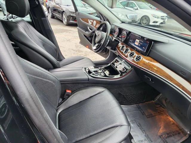 2017 Mercedes-Benz E-CLASS E 300 E 300