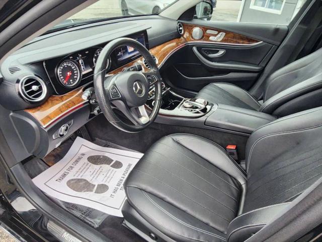 2017 Mercedes-Benz E-CLASS E 300 E 300