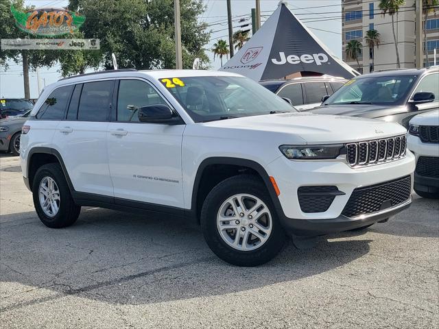 2024 Jeep Grand Cherokee Laredo 4x2