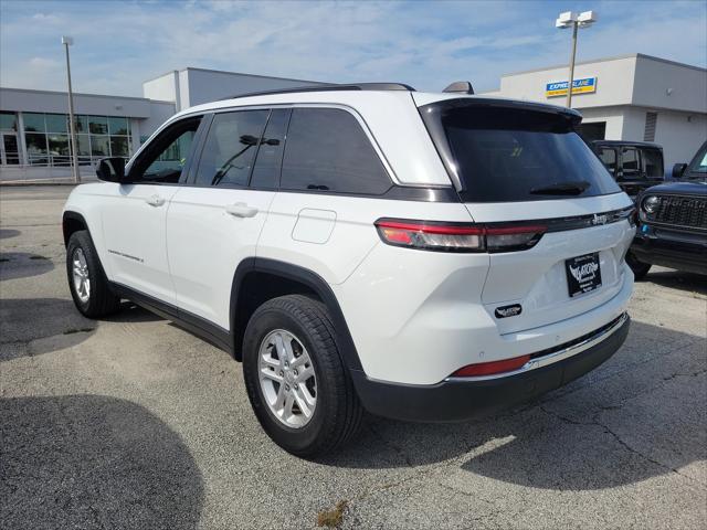 2024 Jeep Grand Cherokee Laredo 4x2
