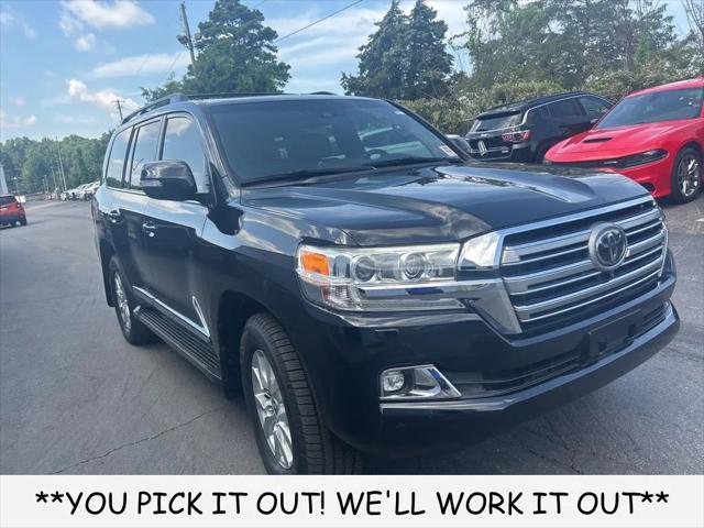 2016 Toyota Land Cruiser V8
