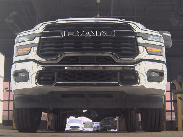 2025 RAM 2500 Big Horn Crew Cab 4x4 64 Box
