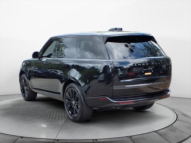 2025 Land Rover Range Rover P530 SE
