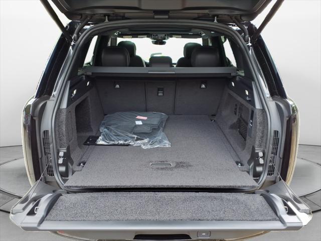 2025 Land Rover Range Rover P530 SE