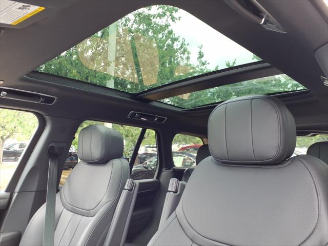 2025 Land Rover Range Rover P530 SE
