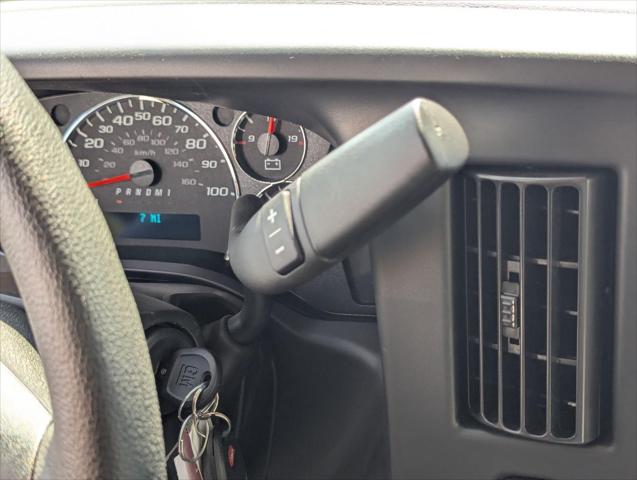 2025 GMC Savana Cutaway Work Van