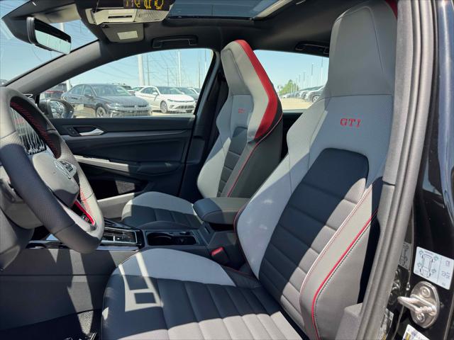 2025 Volkswagen Golf GTI 2.0T SE