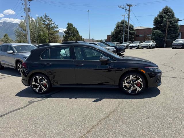 2025 Volkswagen Golf GTI 2.0T SE