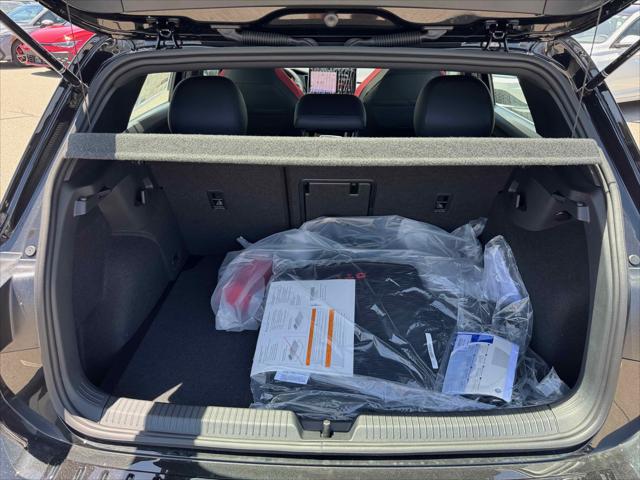 2025 Volkswagen Golf GTI 2.0T SE