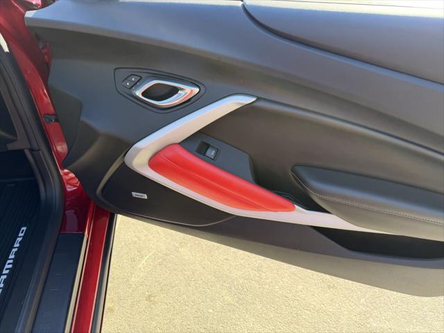 2021 Chevrolet Camaro RWD Coupe LT1