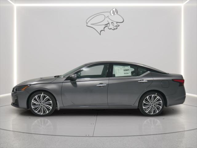 2025 Nissan Altima SL FWD