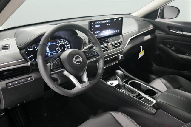 2025 Nissan Altima SL FWD