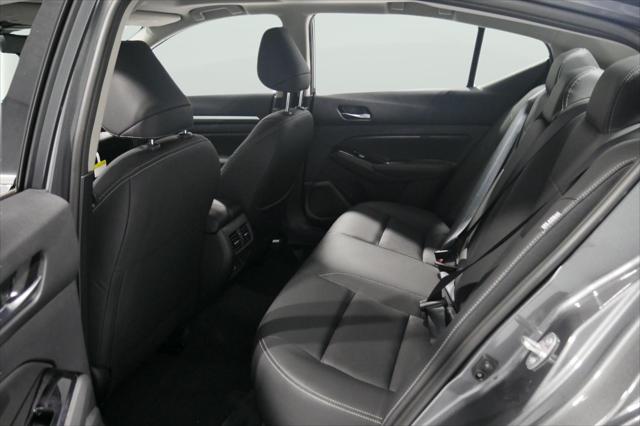 2025 Nissan Altima SL FWD