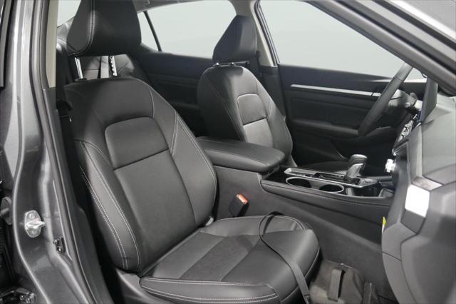 2025 Nissan Altima SL FWD
