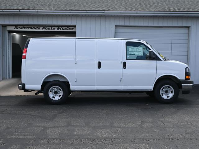 2025 GMC Savana Cargo RWD 2500 Regular Wheelbase Work Van