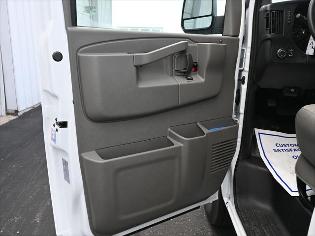 2025 GMC Savana Cargo RWD 2500 Regular Wheelbase Work Van